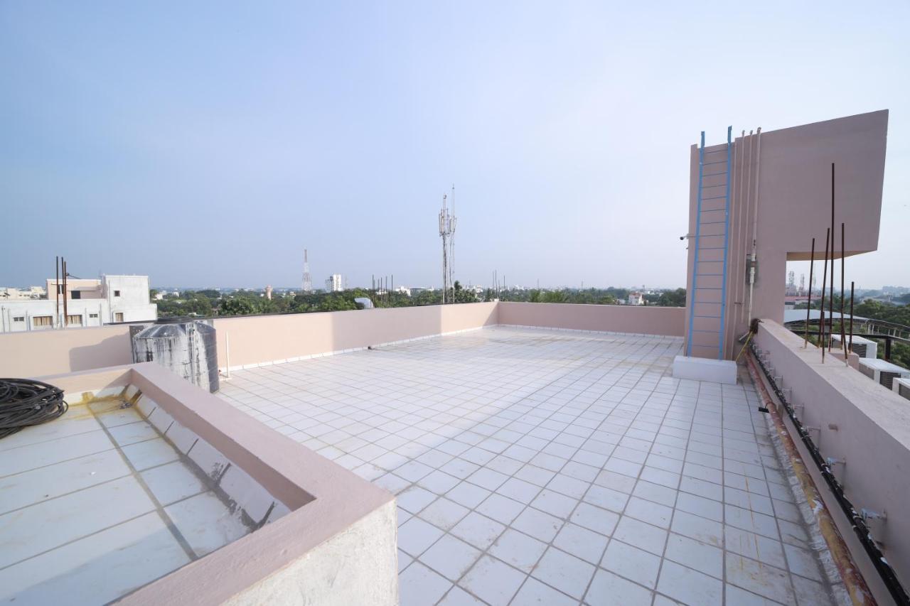 מדוראי Majestic Hotel מראה חיצוני תמונה