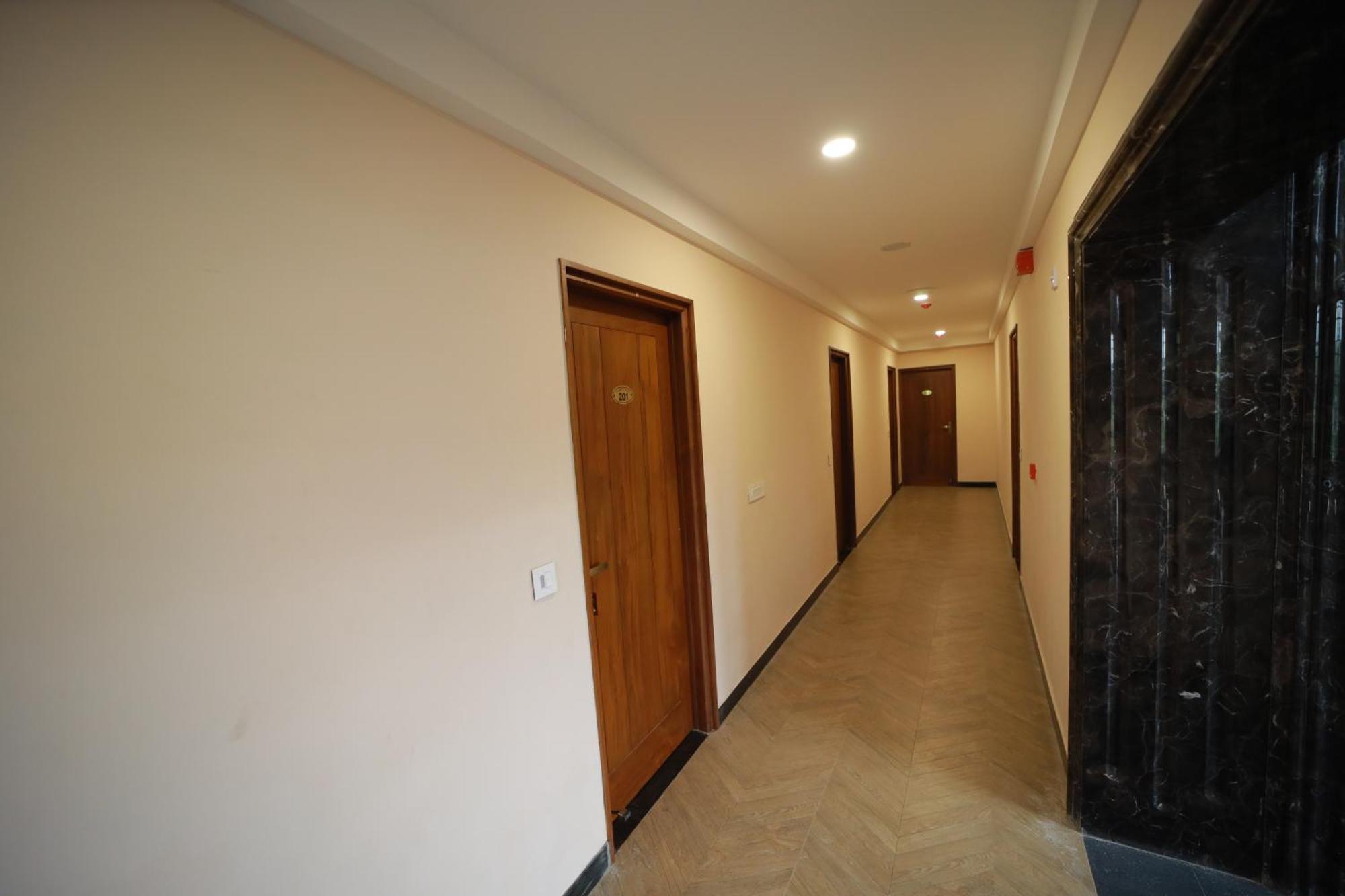 מדוראי Majestic Hotel מראה חיצוני תמונה