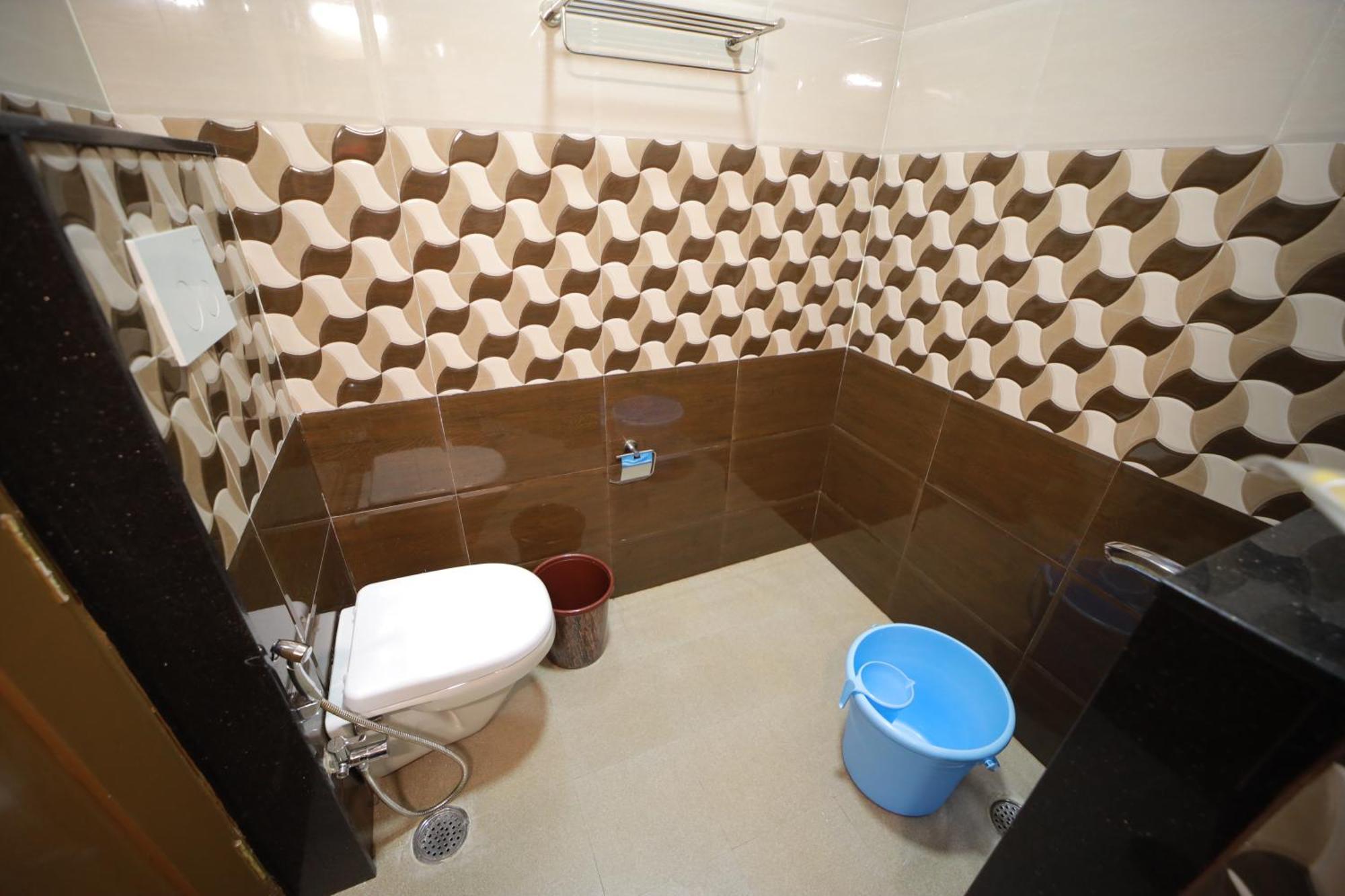 מדוראי Majestic Hotel מראה חיצוני תמונה
